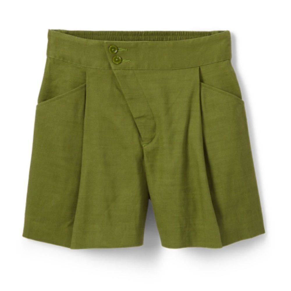 Cabi Trapeise Green Linen Blend Pleated Modern Pockets Shorts Coastal Boho